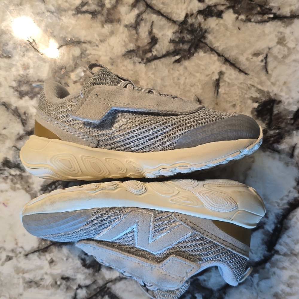 Toddler New Balance And Vans Set - Picture 5 of 15